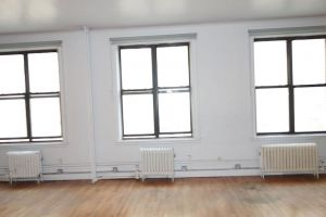 286 Fifth Avenue Office Space - Large Windows