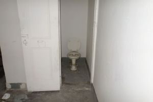 307 W. 38th St. Office Space - Bathroom