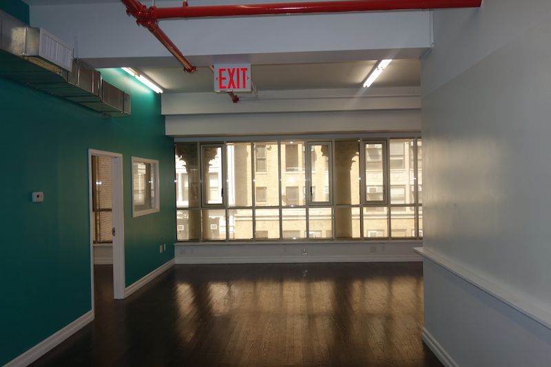 256 West 36th St. Office Space