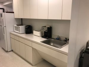 40 Wall Street Office Space - Kitchenette