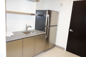 215 Park Avenue South Office Space - Kitchenette