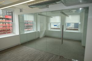 550 Fifth Avenue Office Space - Glass Office