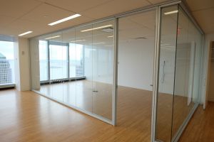 1 World Trade Center Office Space - Glass Walls