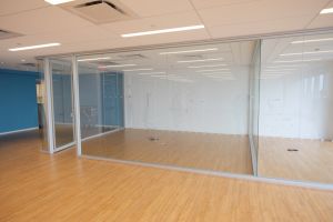 1 World Trade Center Office Space - Glass Walls