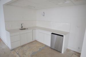 UN Plaza Office Space - Kitchen