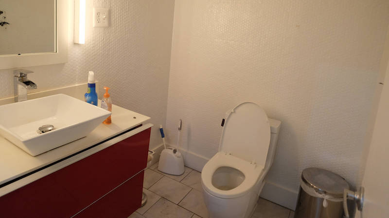 Broadway & Prince Street Office Space - Washroom