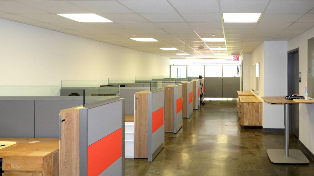 1677 Lexington Avenue Office Space - Bullpen with Cubicles