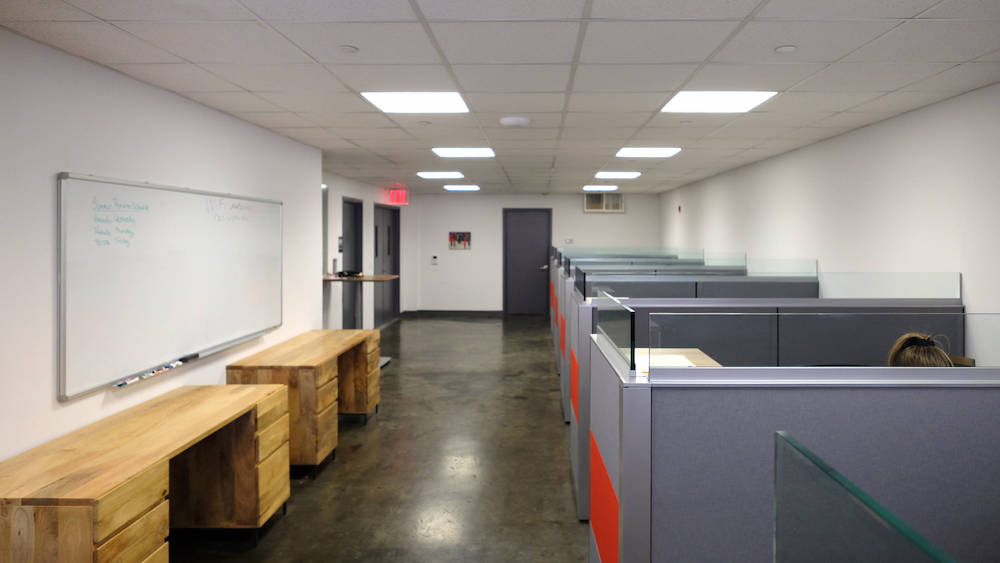 1677 Lexington Avenue Office Space - Bullpen with Cubicles