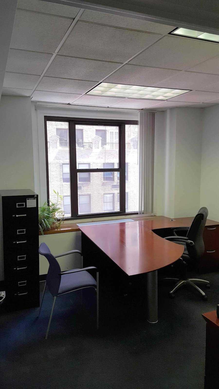 Plaza District Office Sublet/Park Avenue, Bright Small Space