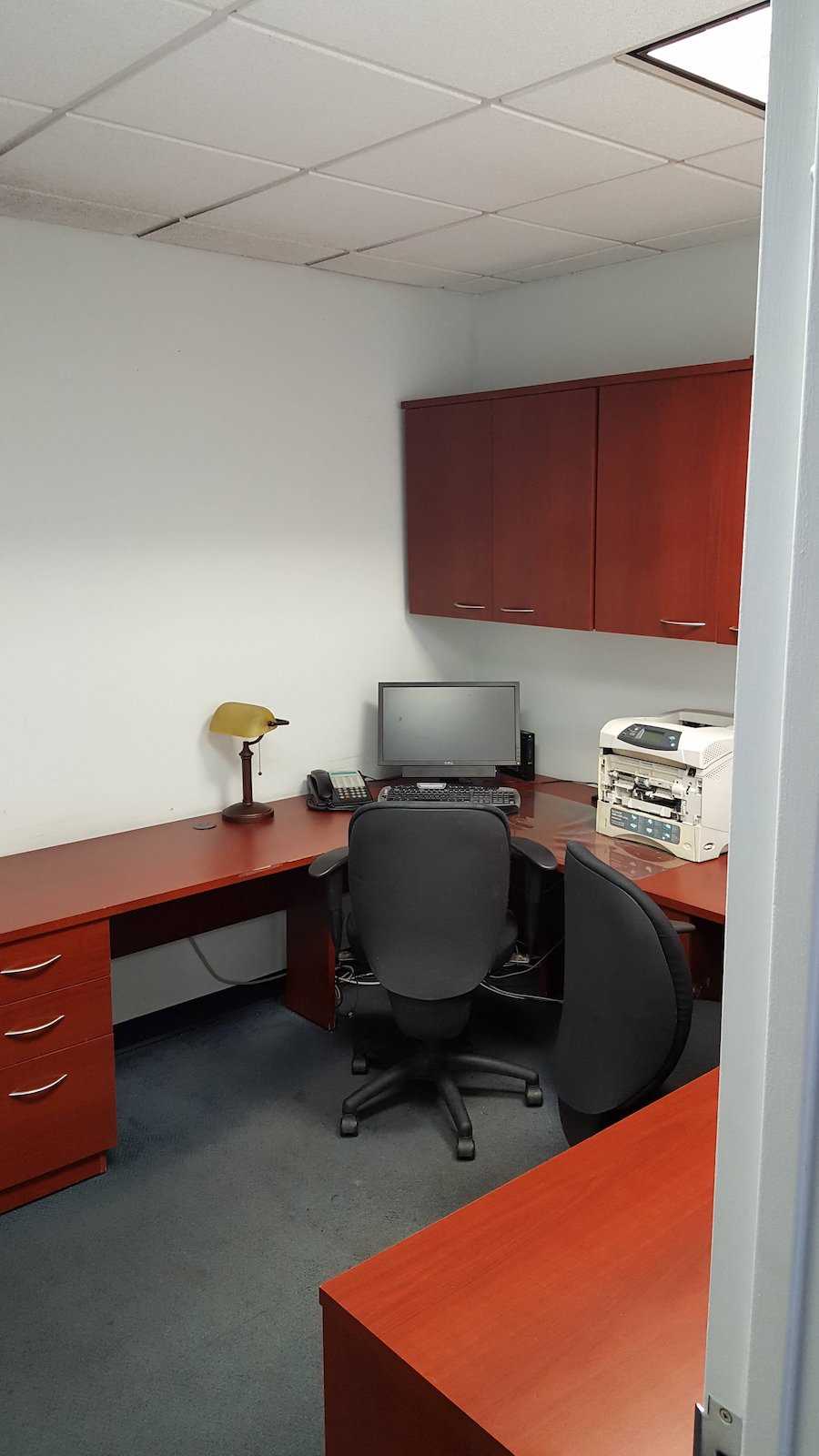 Plaza District Office Sublet/Park Avenue, Bright Small Space