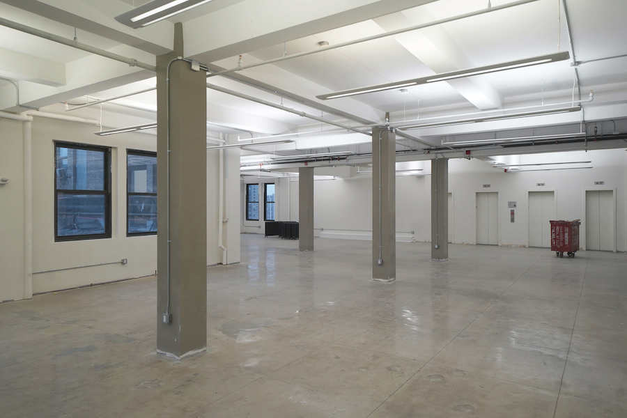 11 Broadway Office Space - Columns