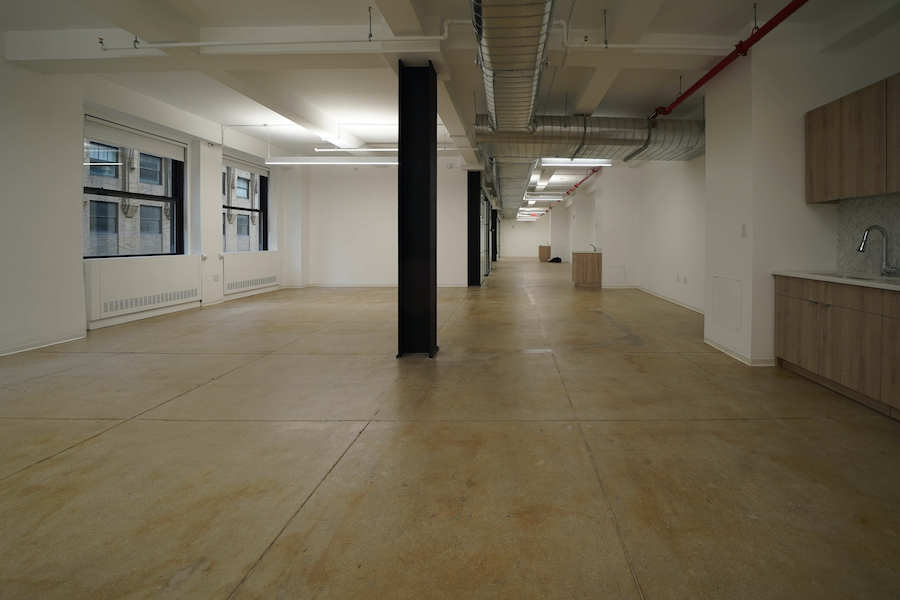 370 Lexington Avenue Office Space, 12th Floor - Overview of Bullpen