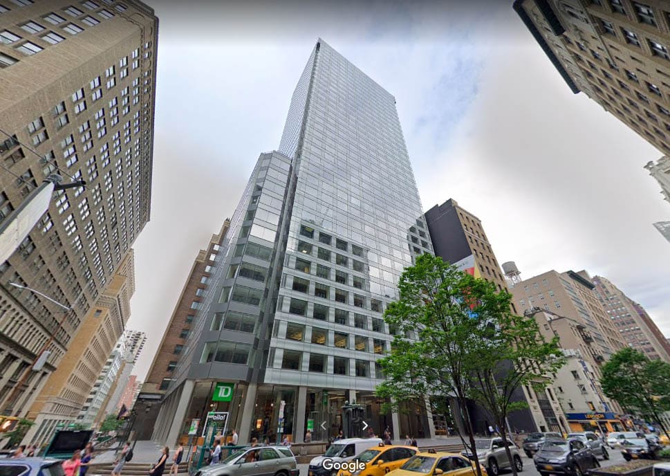 A glass-clad office tower at 475 Park Avenue South, situated in Murray Hill, Midtown Manhattan.