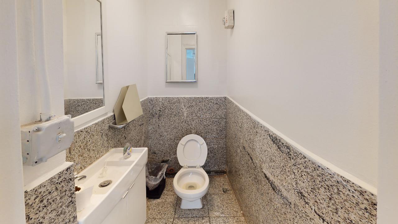 247 West 35th Street Office Space - Washroom