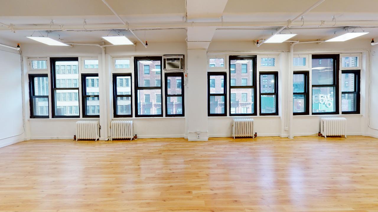 Bright 2,500 SF Full-Floor Office Space for Lease at 526 Seventh Avenue, Midtown Manhattan.