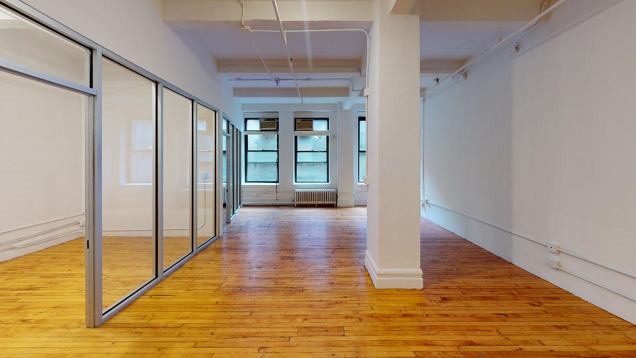 1,450 SF loft space for lease on the 4th floor at 121 West 27th Street, Midtown South NYC.