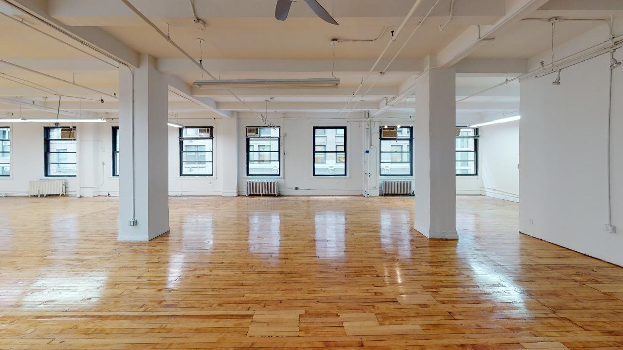 121 West 27th Street Office Space - Large Open Area