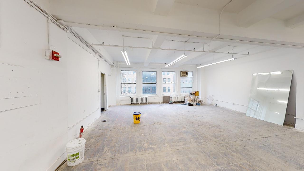 248 West 35th Street Office Space - Bullpen