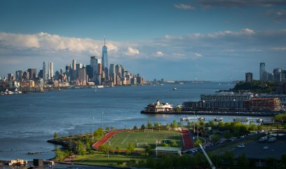 Skyline view of NYC from New Jersey, featuring the planned location of the Gateway Tunnel.