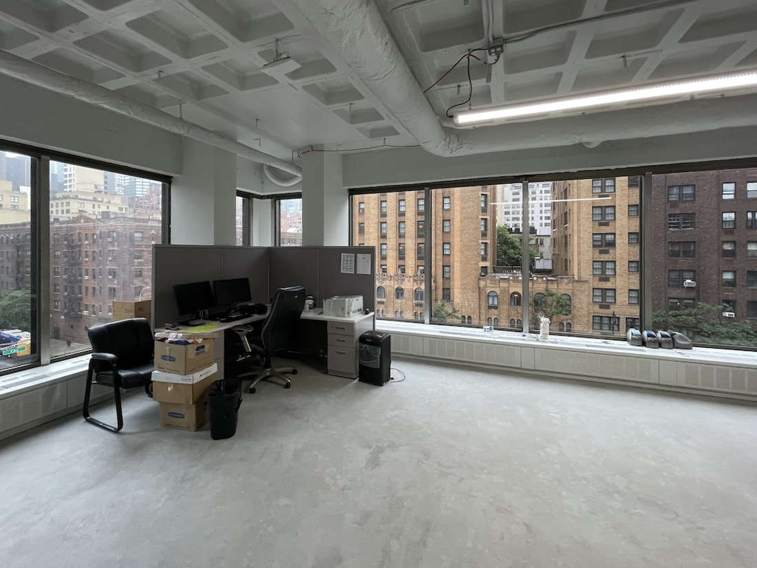 866 UN Plaza Office Space - Large Corner Windows