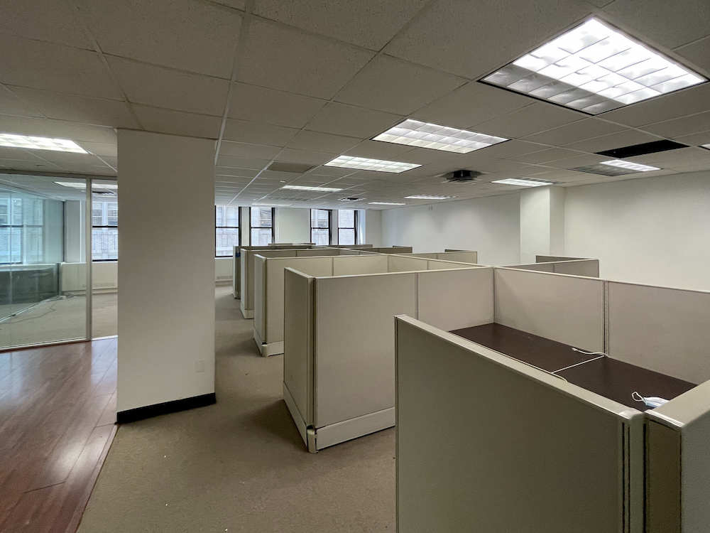 Insurance District Office Space - Cubicles