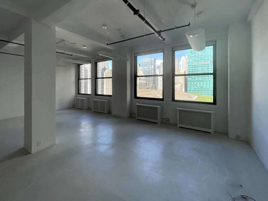 501 Fifth Avenue Office Space - Large Windows