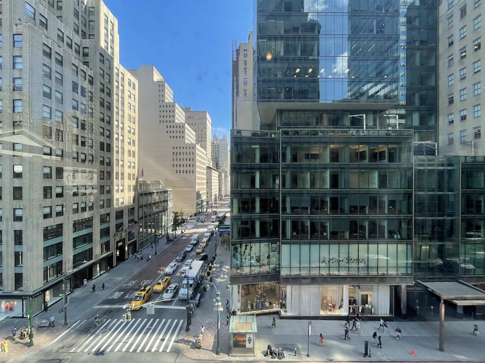 501 Fifth Avenue Office Space - Window View on 42nd Street