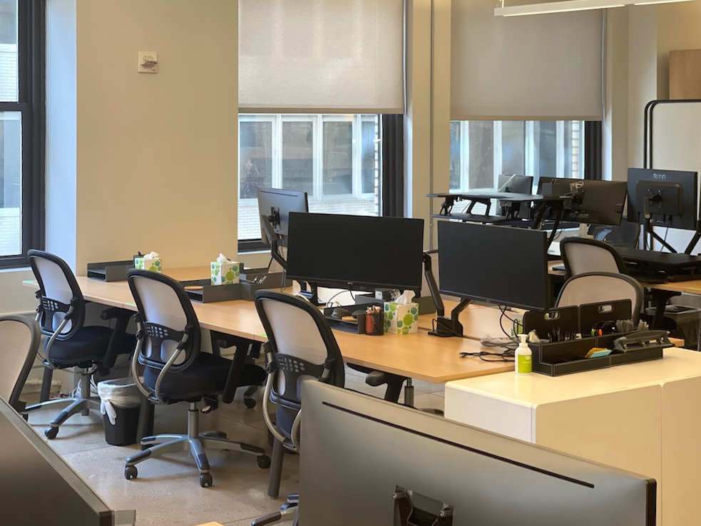 Fully furnished and wired sublet office in a Class A building on Madison Avenue, Manhattan.