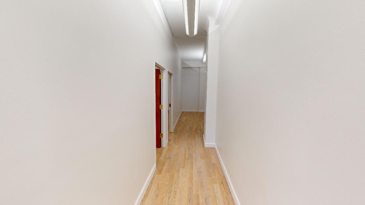 1123 Broadway Office Space - Hallway