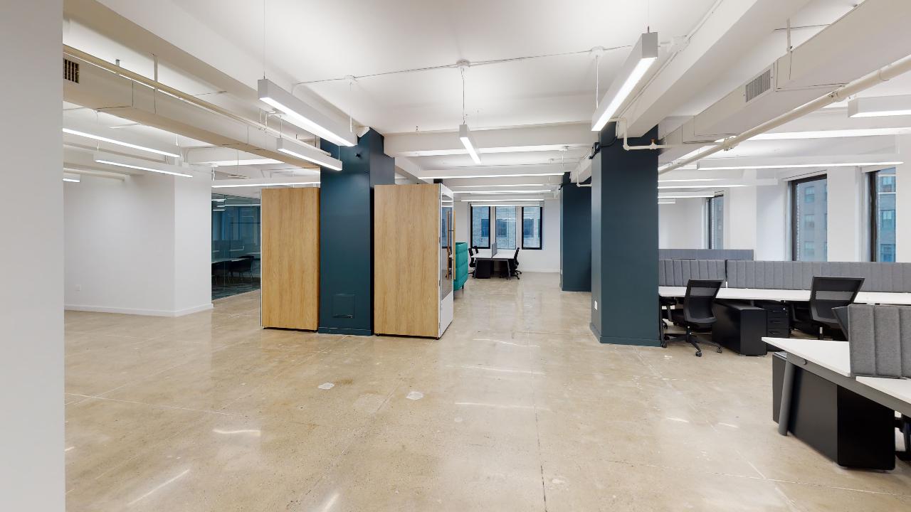 369 Lexington Avenue, 11th Floor - Phone Booths in the Middle of the Bullpen