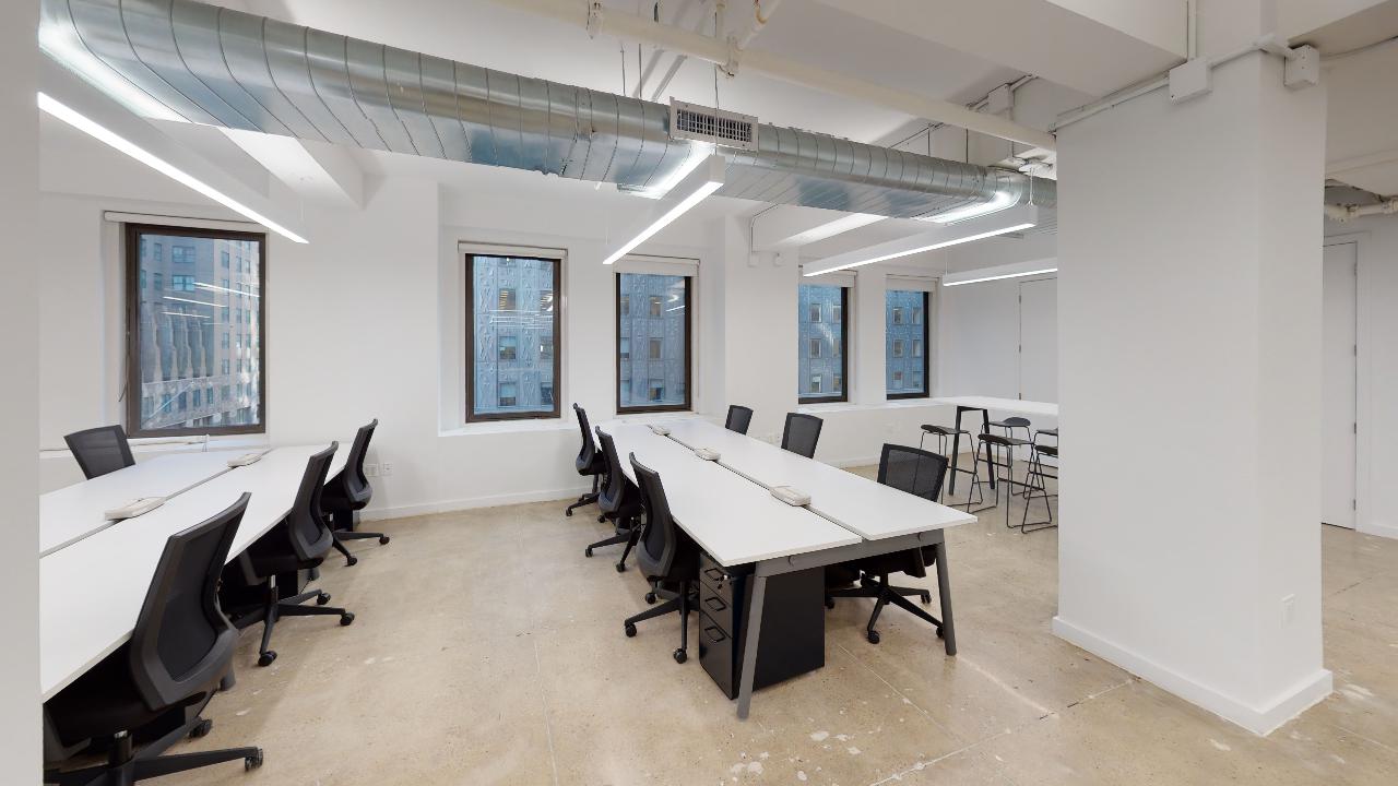 369 Lexington Avenue Office Space, 5th Floor - Bullpen