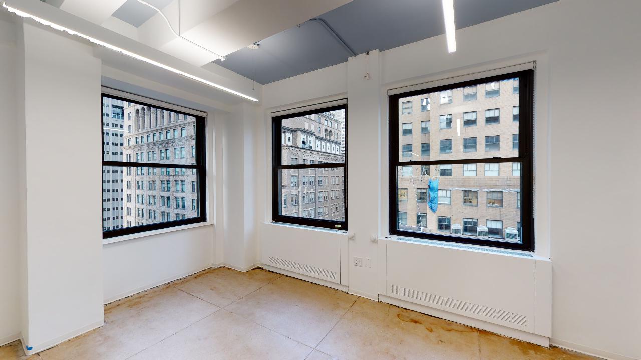 370 Lexington Avenue Office Space, 21st Floor - Large Corner Windows