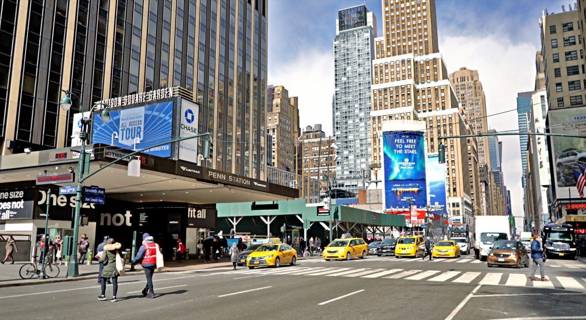 7th Avenue in NYC, showcasing Vornado Realty's commercial real estate investment plans.