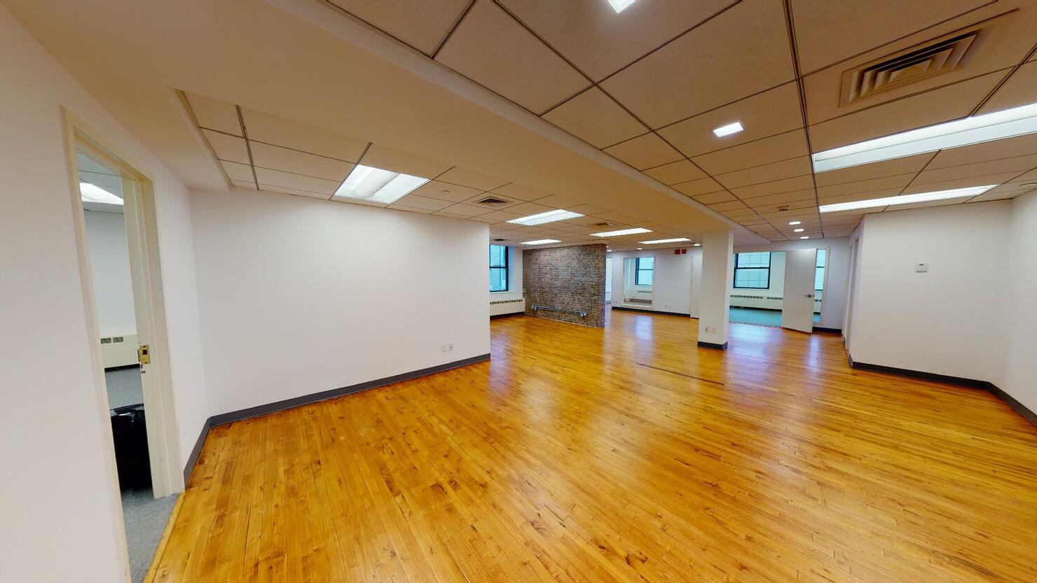 Fully wired bright corner office rental at 483 Tenth Avenue, in close proximity to Hudson Yards.