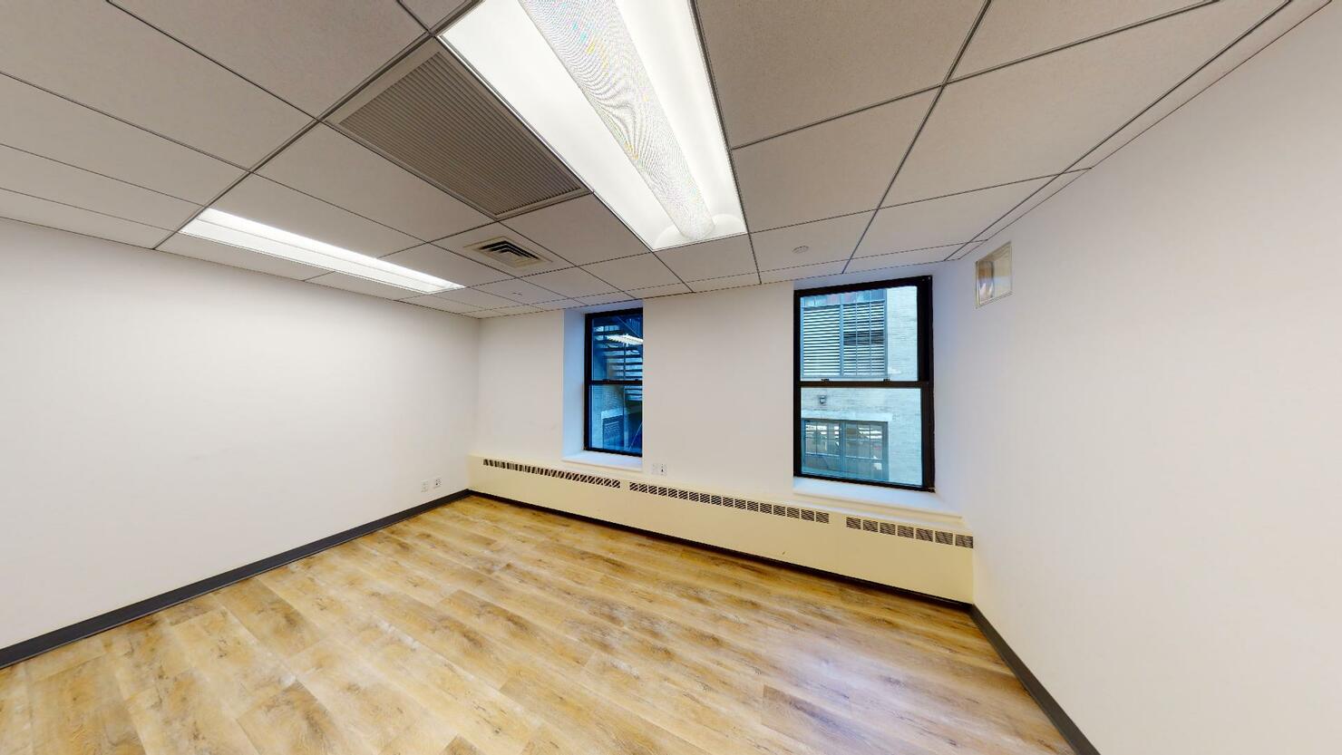 483 Tenth Avenue Office Space - Office Room with Large Windows