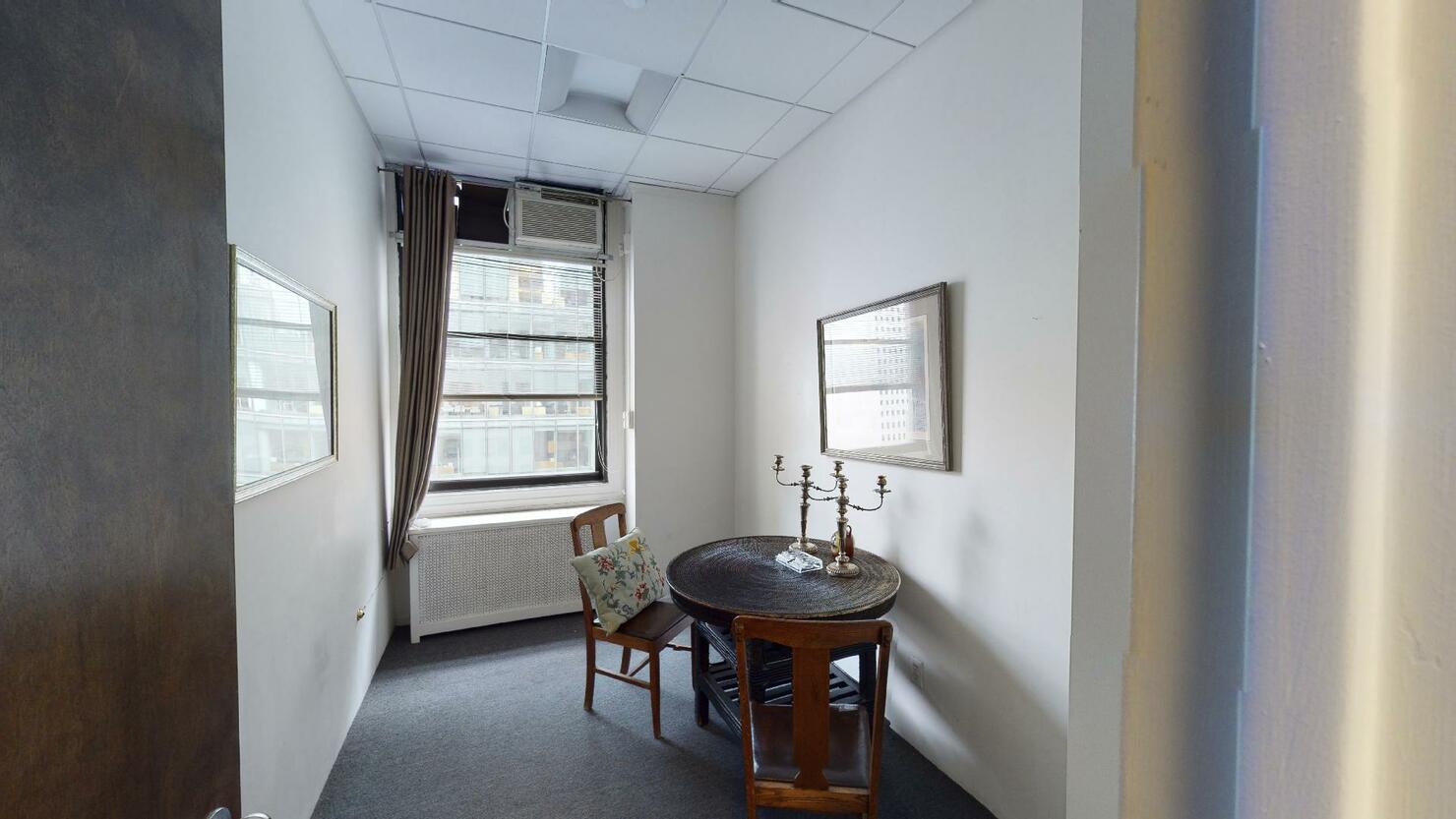 501 Fifth Avenue Office Space - Private Office