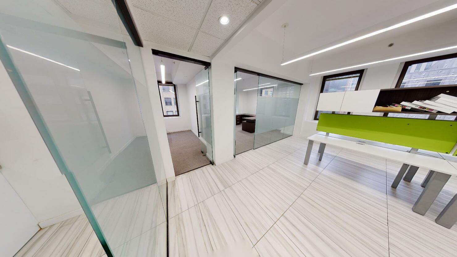 369 Lexington Avenue Office Space, 15th Floor - Glass Walls