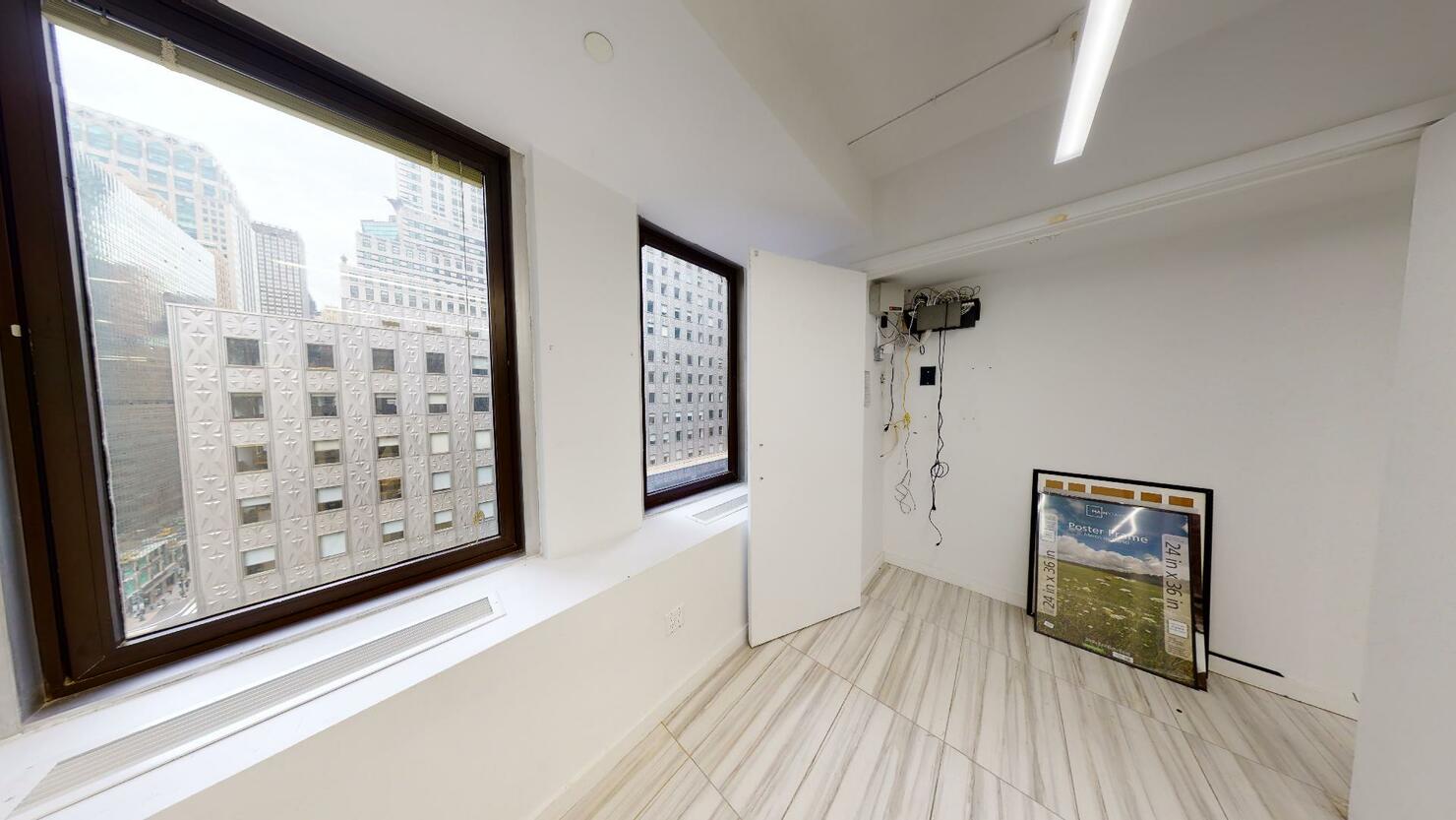 369 Lexington Avenue Office Space, 15th Floor - Large Windows