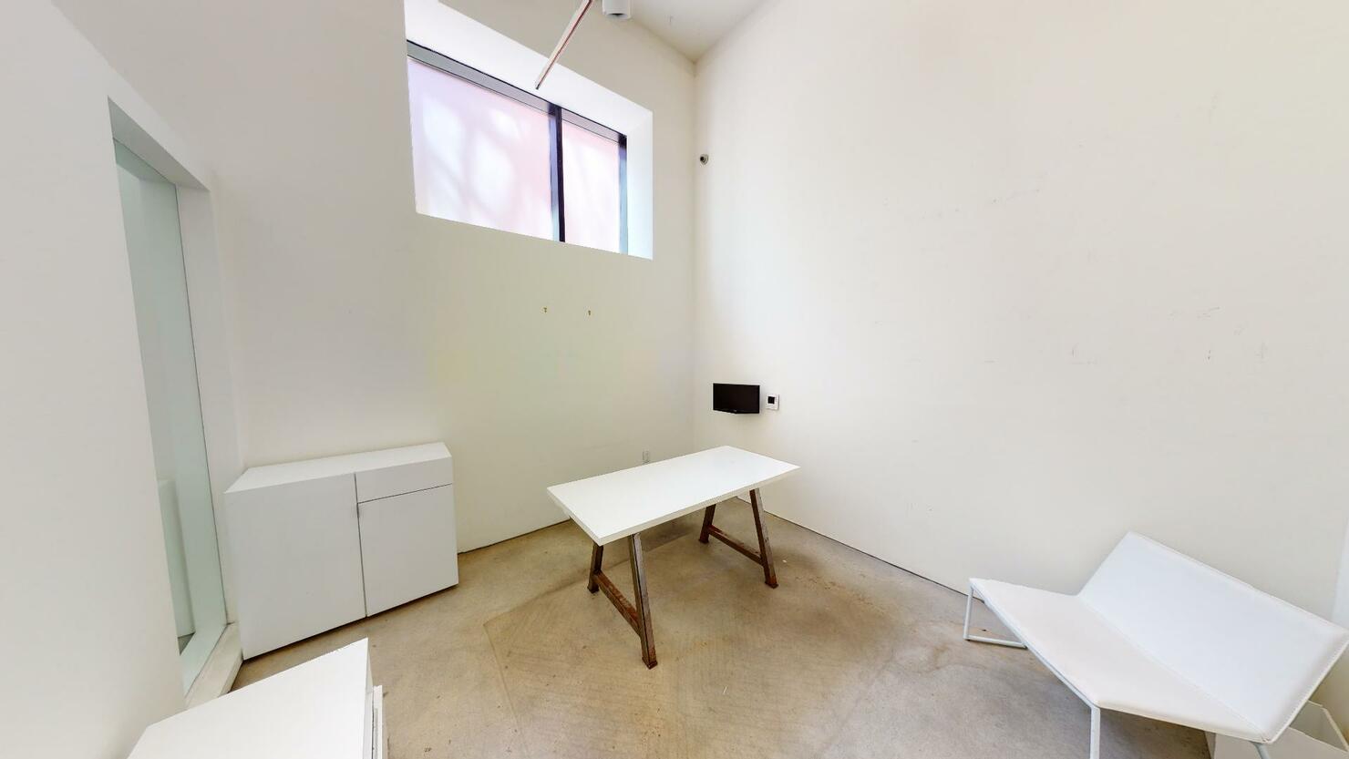 540 West 28th Street Office Space - Office Room with Lounge