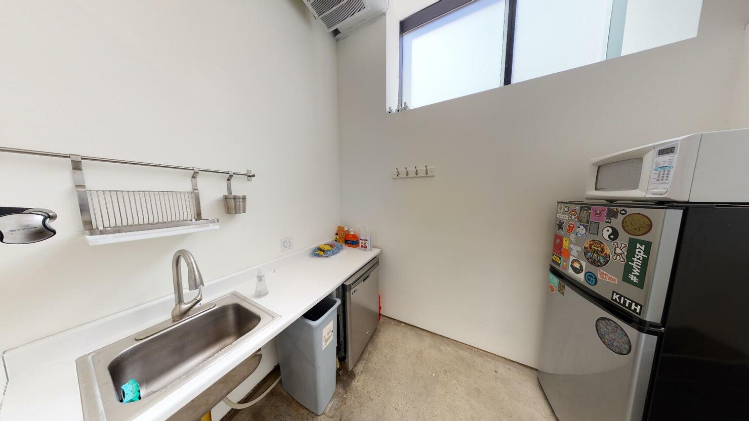 540 West 28th Street Office Space - Kitchenette