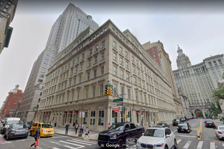 280 Broadway, also known as the Sun Building, a prime office space in Downtown Manhattan, NYC.
