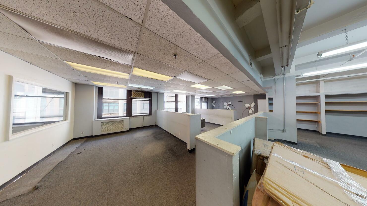 42 West 38th Street Office Space - Bullpen