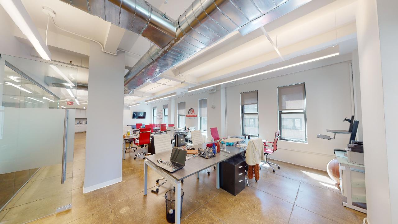 171 Madison Avenue Office Space - Bullpen Area