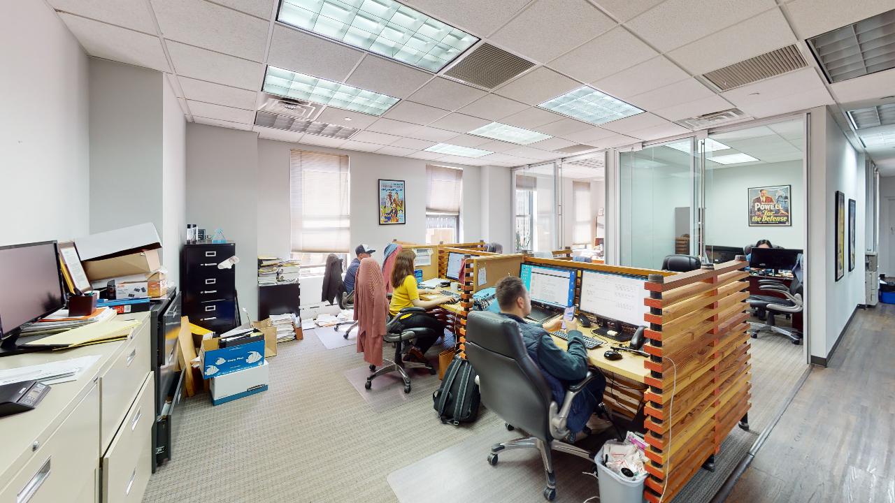 48 West 39th Street 18th Floor: South-facing creative office with proximity to Bryant Park