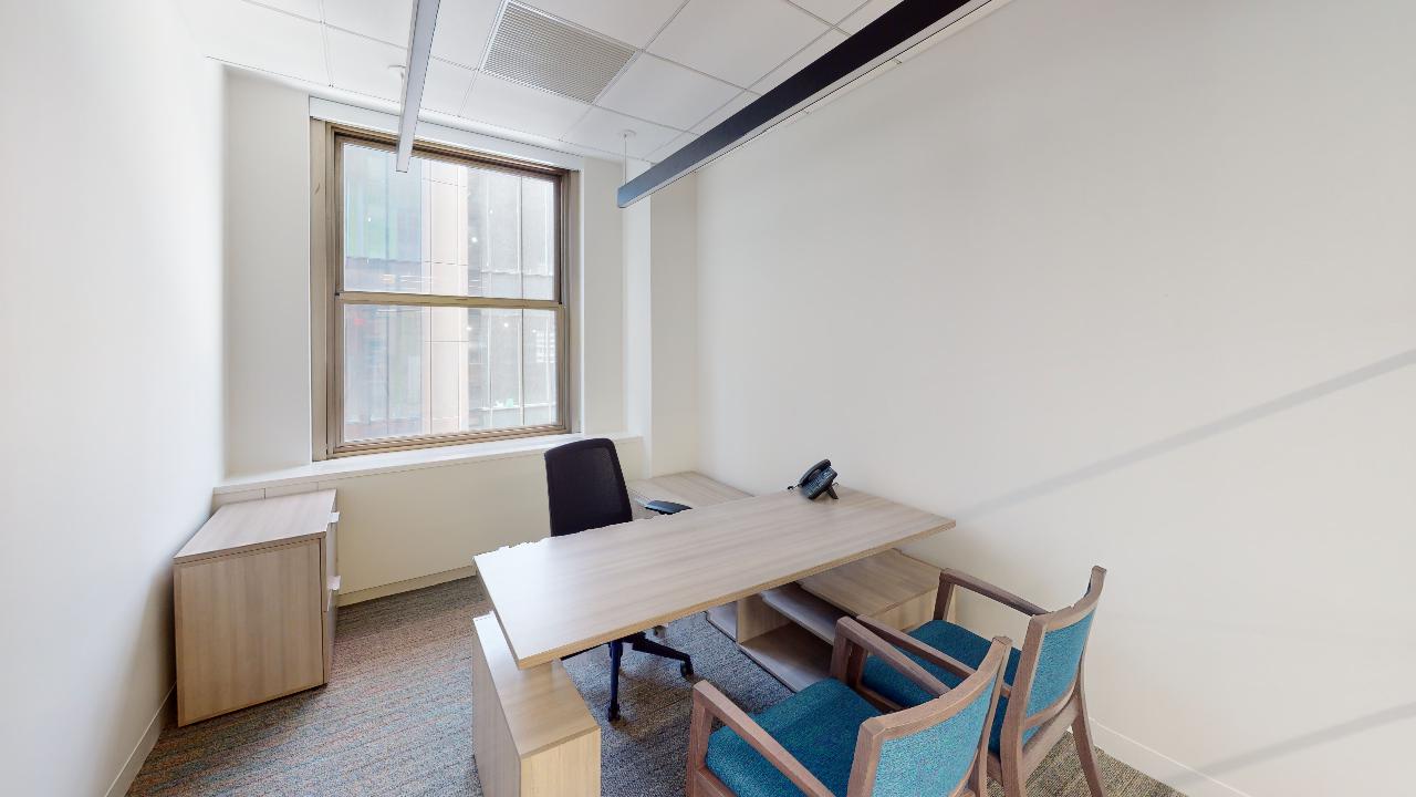 Private office, #1202, 250 Park Avenue sublease