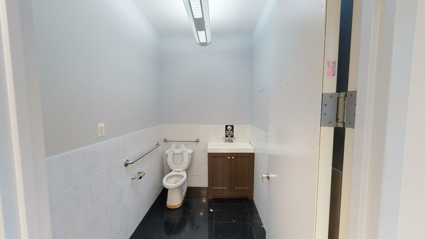 369 Lexington Avenue Office Space, #8A - Bathroom