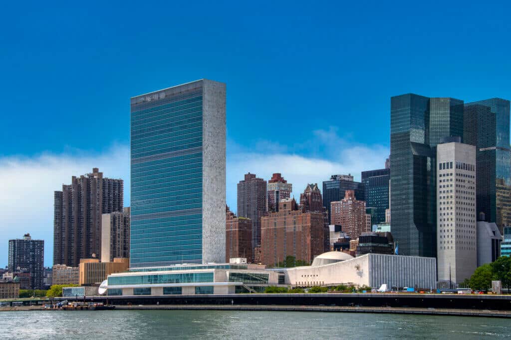 NYC skyline from Roosevelt Island, United Nations office building in the center