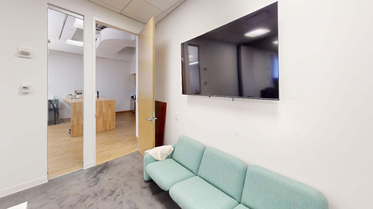 11 Times Square, Office Sublet - Conference Room Seating