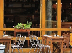 New York City Restaurant with Sidewalk seating