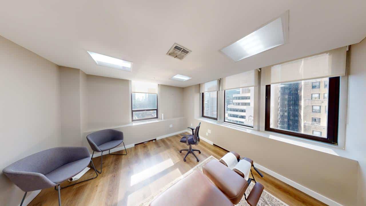 Treatment room - 369 Lexington Avenue, 25th floor, NYC